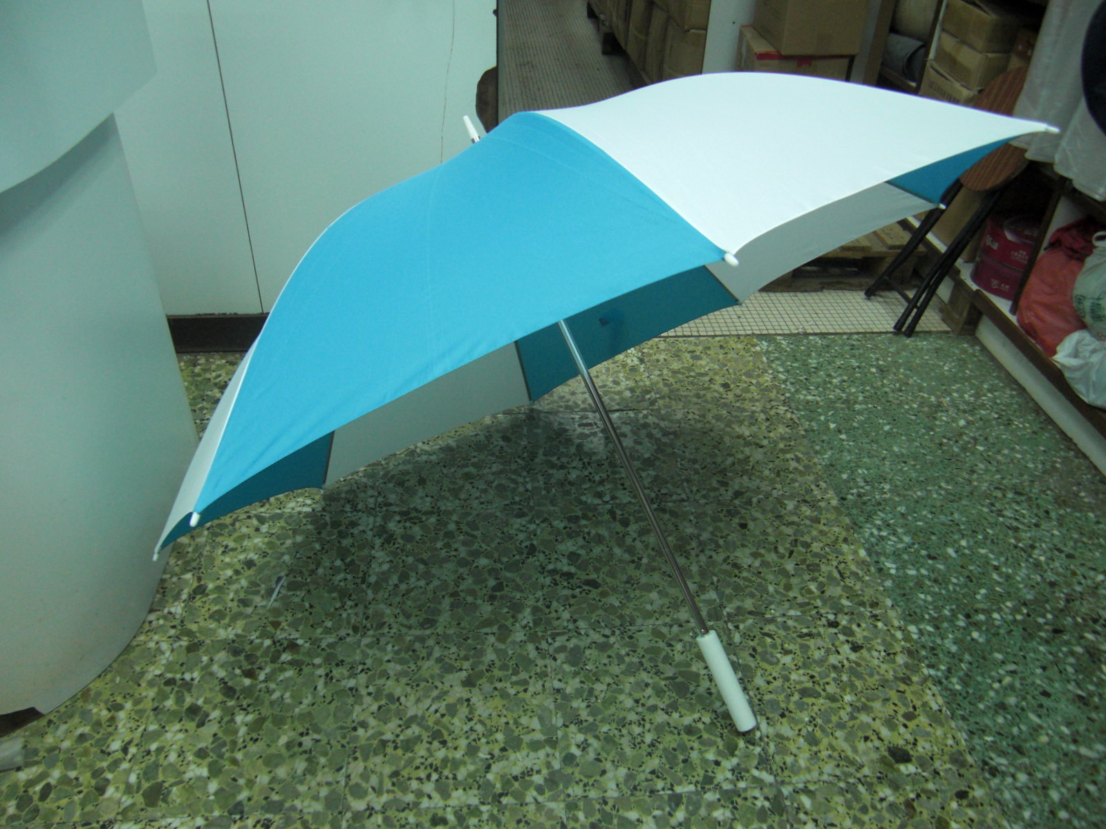 shop umbrella